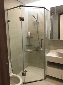 Apartment for rent in Ho Chi Minh City, Vietnam · Vinhomes Central Park · 2 rooms, 1 bath