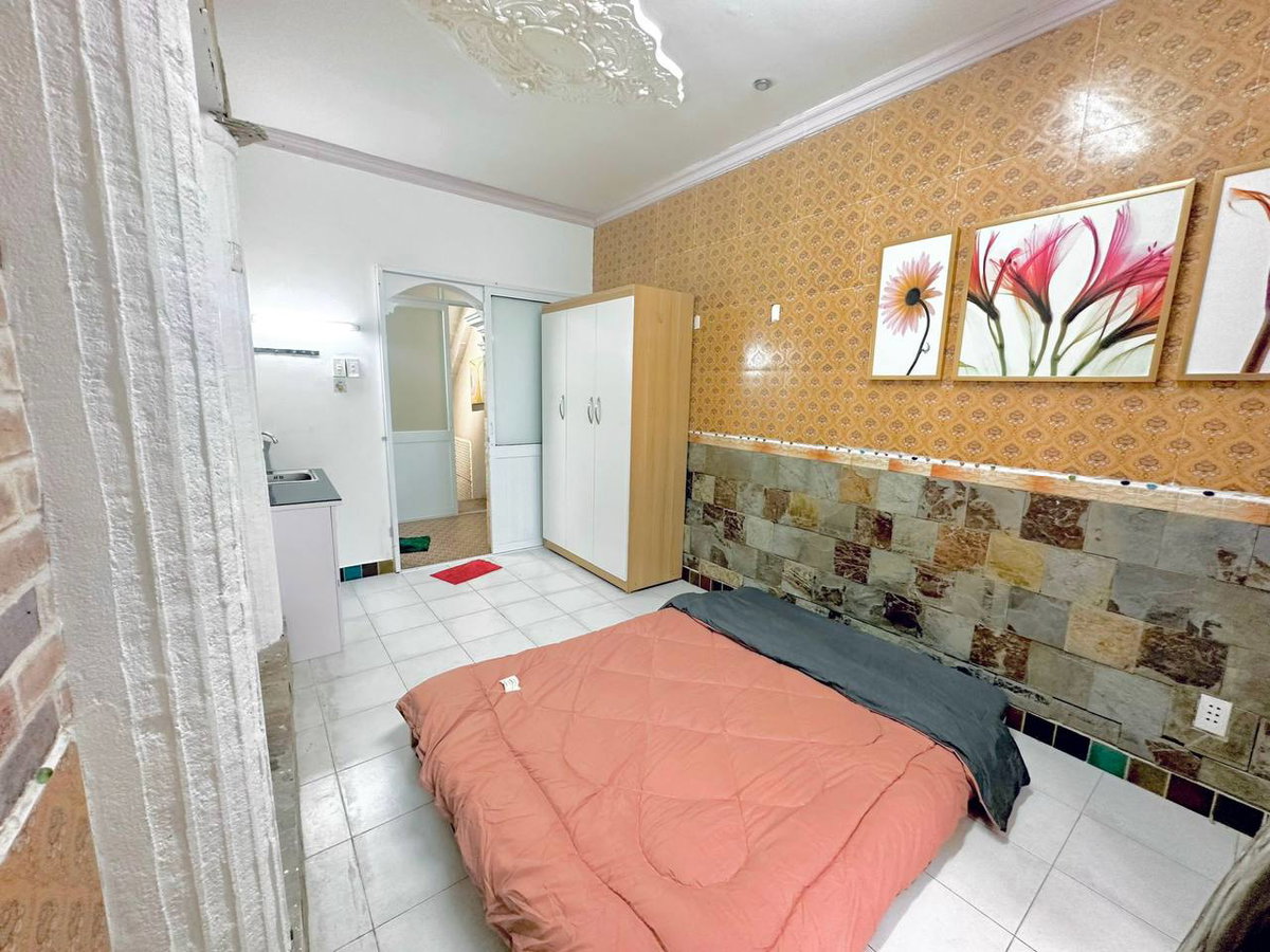 Appartement à louer à Hô Chi Minh-Ville, Viêt Nam · 10th District · 1 chambre, 1 salle de bain