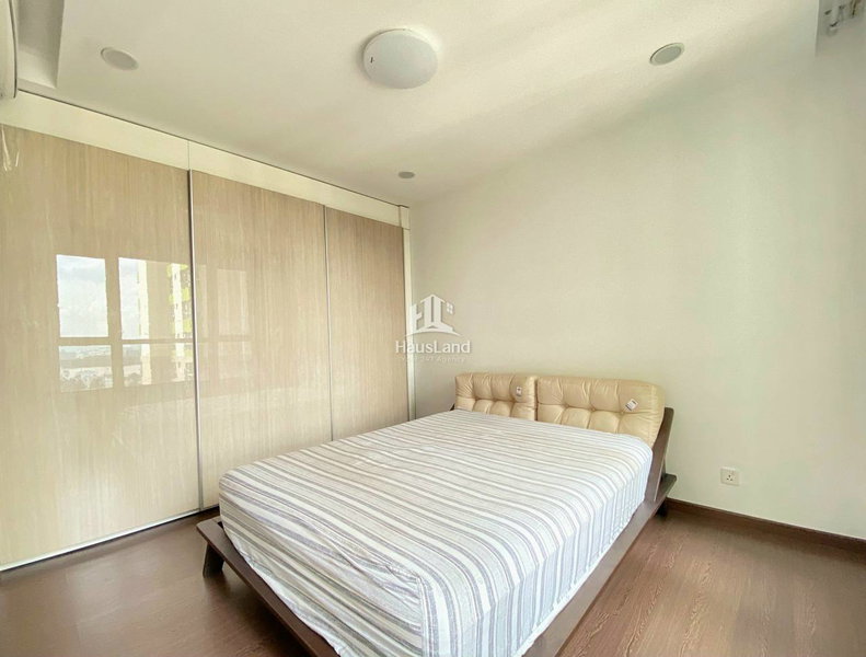 Apartment for rent in Ho Chi Minh City, Vietnam · Green View · 2 rooms, 2 baths