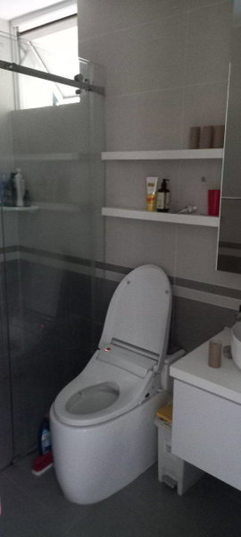 Apartment for rent in Ho Chi Minh City, Vietnam · Green View · 2 rooms, 2 baths