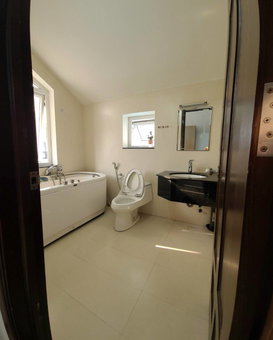 Apartment for rent in Nha Be, Vietnam · District 7 · 1 room, 1 bath