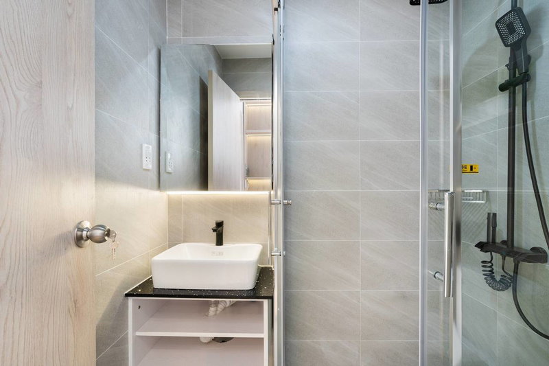 Apartment for rent in Ho Chi Minh City, Vietnam · District 10 · 1 room, 1 bath