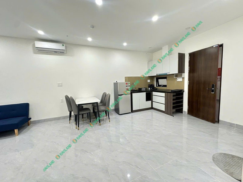 Apartment for rent in Da Nang, Vietnam · 1 Bedroom Apartment Building in Son Tra Area · 1 room, 1 bath