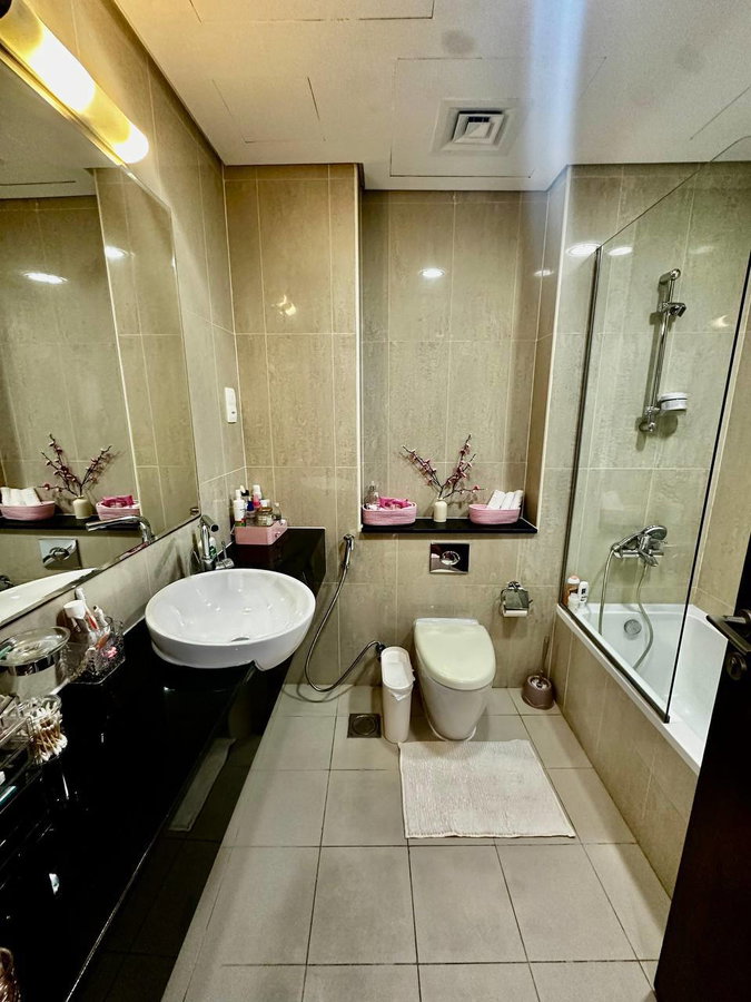 Apartment for rent in Dubai, United Arab Emirates · The Matrix · 1 room, 1 bath