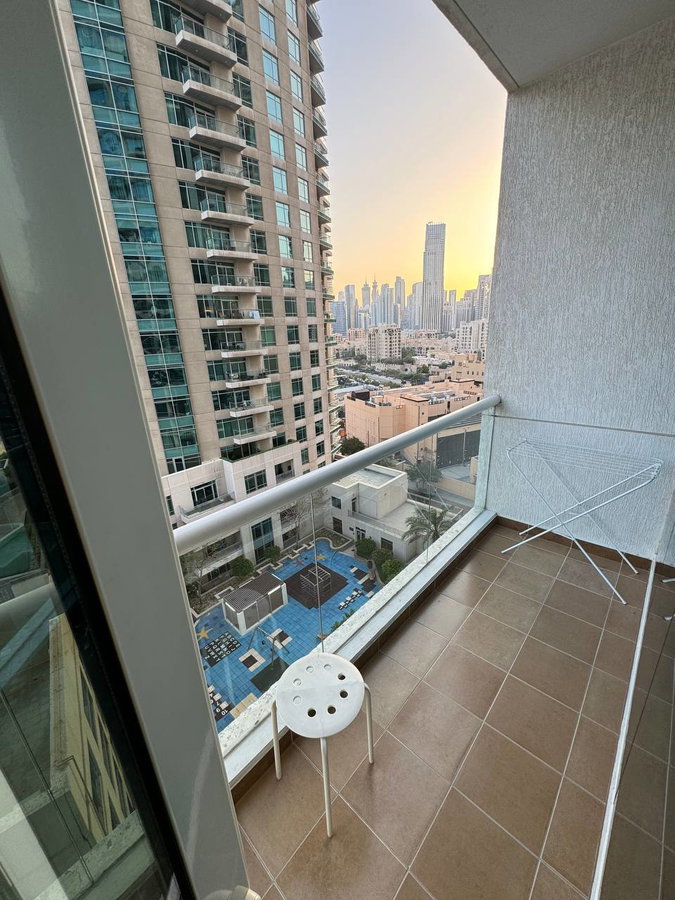Room for rent in Dubai, United Arab Emirates · Downtown Dubai · 1 room, 1 bath
