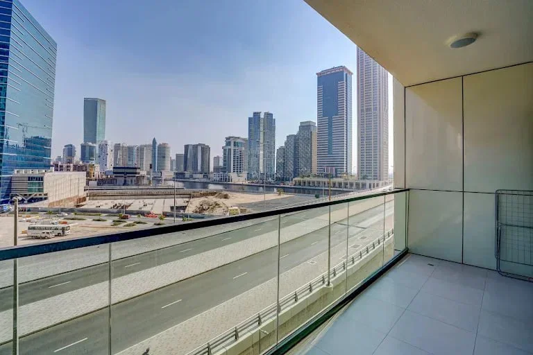 Zimmer zu vermieten in Dubai, Vereinigte Arabische Emirate · Zada Tower · 1 Zimmer, 1 Bad