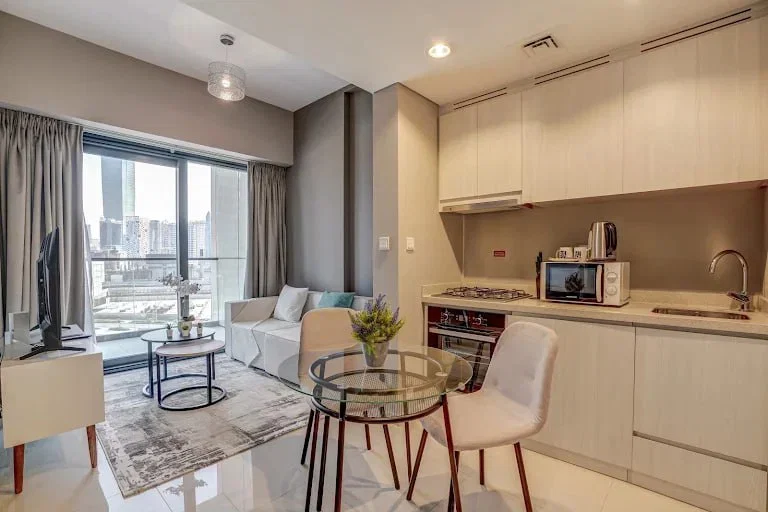 Zimmer zu vermieten in Dubai, Vereinigte Arabische Emirate · Zada Tower · 1 Zimmer, 1 Bad