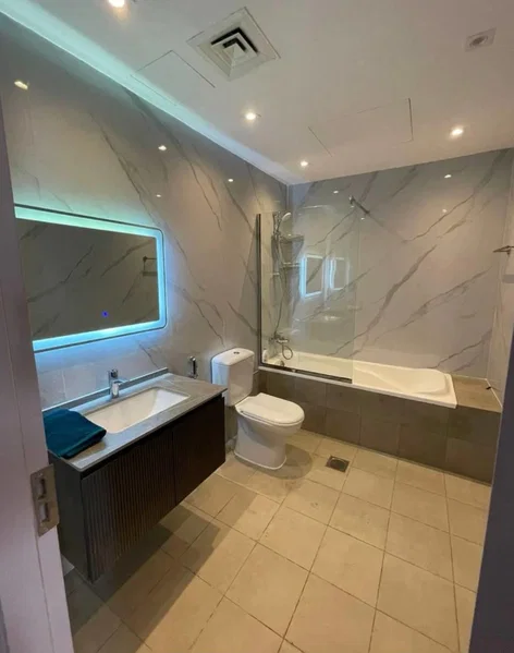 Zimmer zu vermieten in Dubai, Vereinigte Arabische Emirate · MarinaEscape Tower · 1 Zimmer, 1 Bad