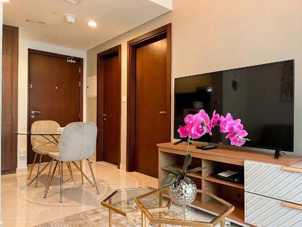 Room for rent in Dubai, United Arab Emirates · Reva Residence · 1 room, 1 bath