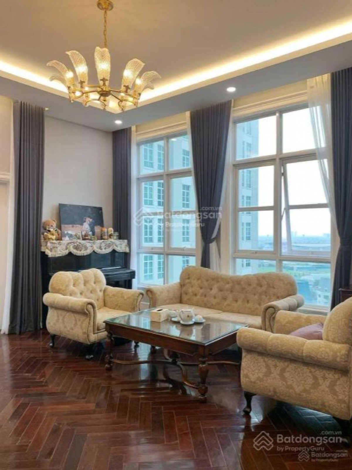 The Manor, Vietnam