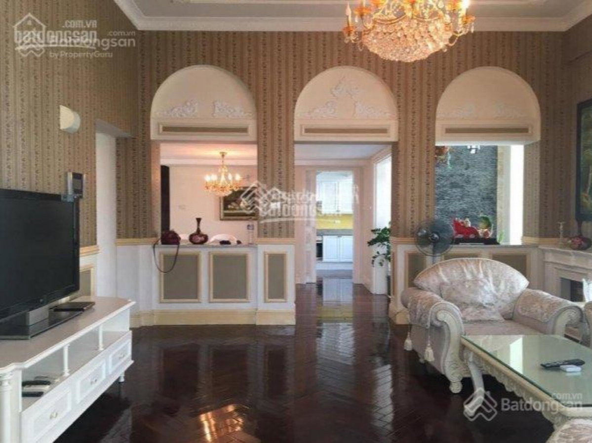 The Manor, Vietnam