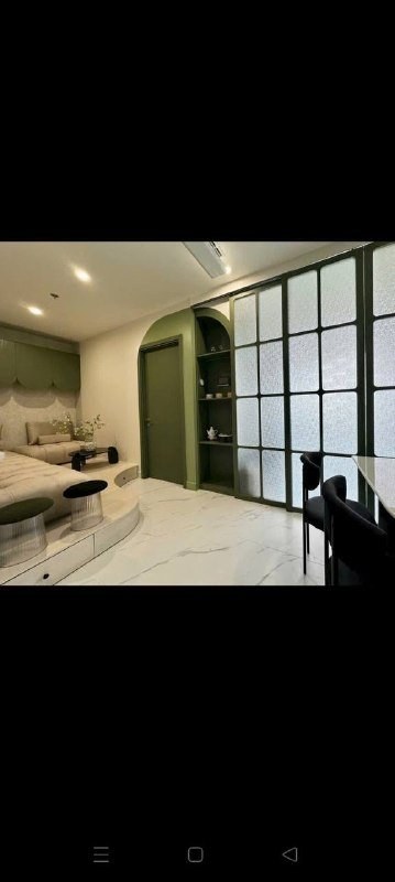 The Beverly, Vietnam