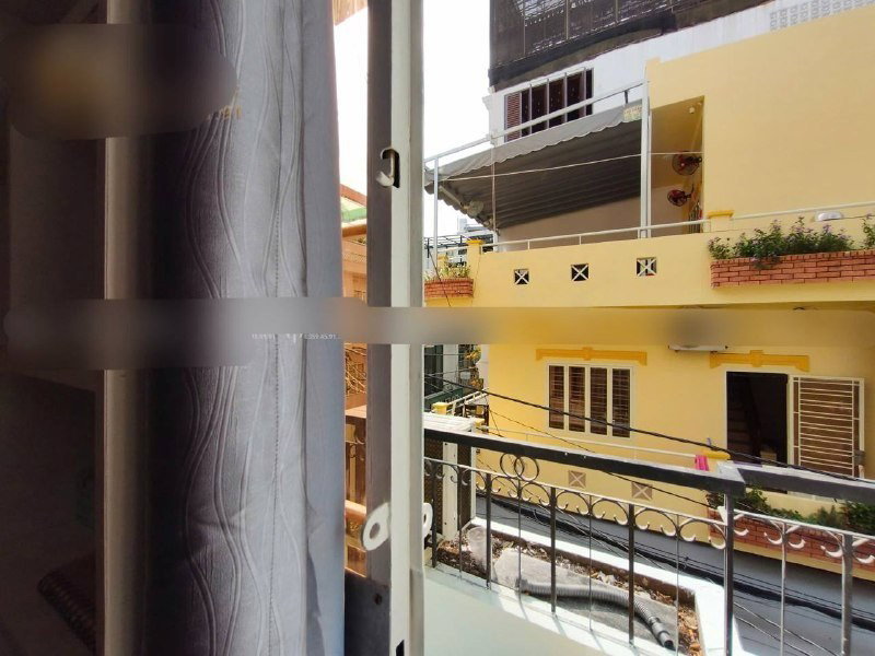 Room for rent in Ho Chi Minh City, Vietnam · 1 room, 1 bath
