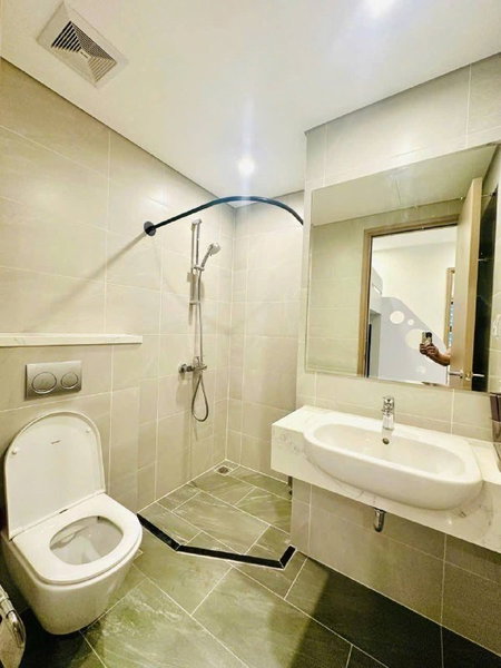 Apartment for rent in Ho Chi Minh City, Vietnam · Glory Heights · 1 room, 1 bath