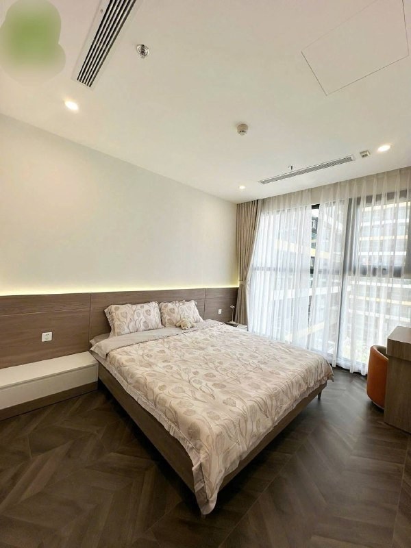 The Beverly, Вьетнам