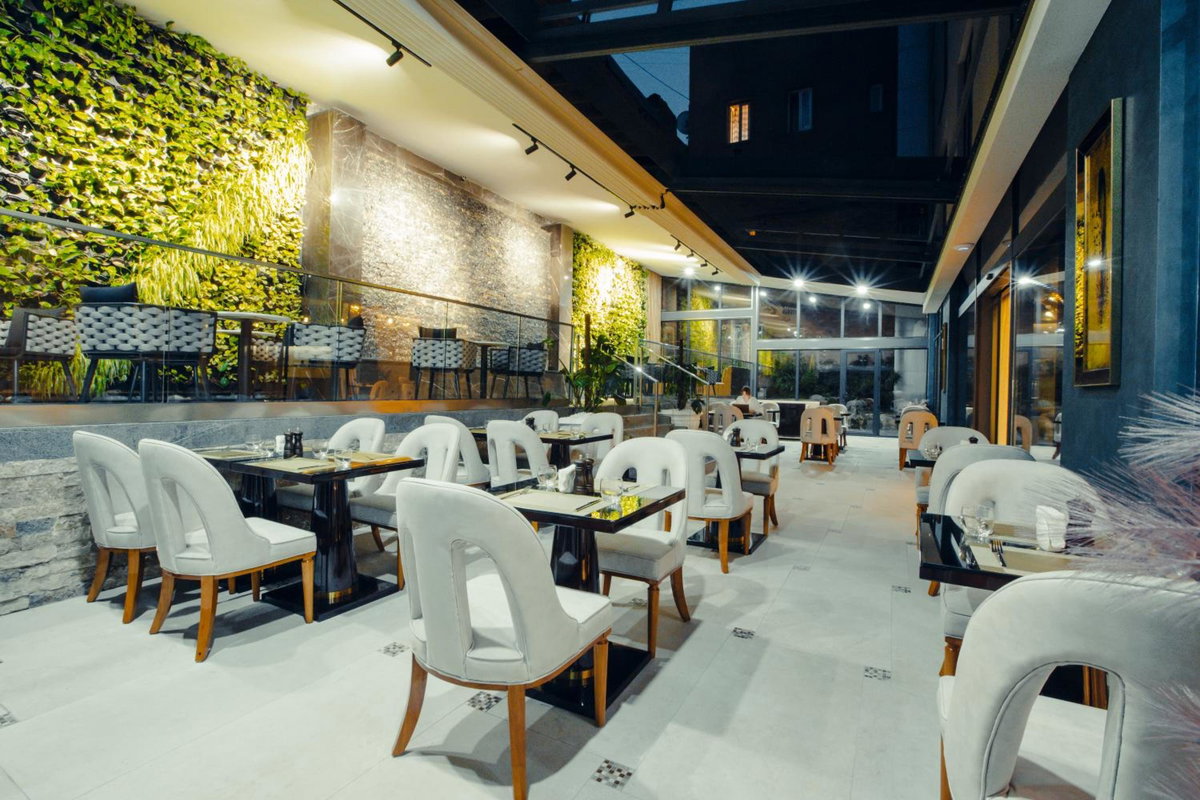 Hotel · Marjan Plaza Hotel, Tbilisi City
