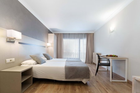 Hotel & Aparthotel Cosmos, Andorra la Vella, Andorra