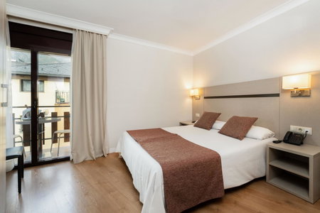 Hotel & Aparthotel Cosmos, Andorra la Vella, Andorra