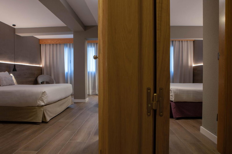Yomo Eureka, Andorra la Vella, Andorra