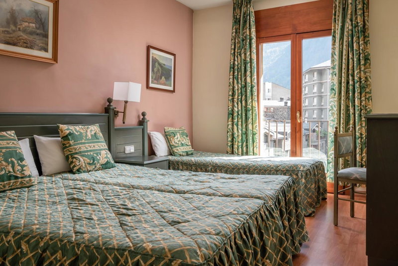 Hotel Sant Jordi by ALEGRIA, Andorra la Vella, Andorra