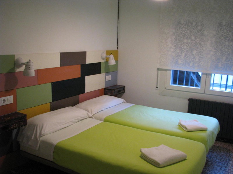Barri Antic Hostel & Pub, Andorra la Vella, Andorra