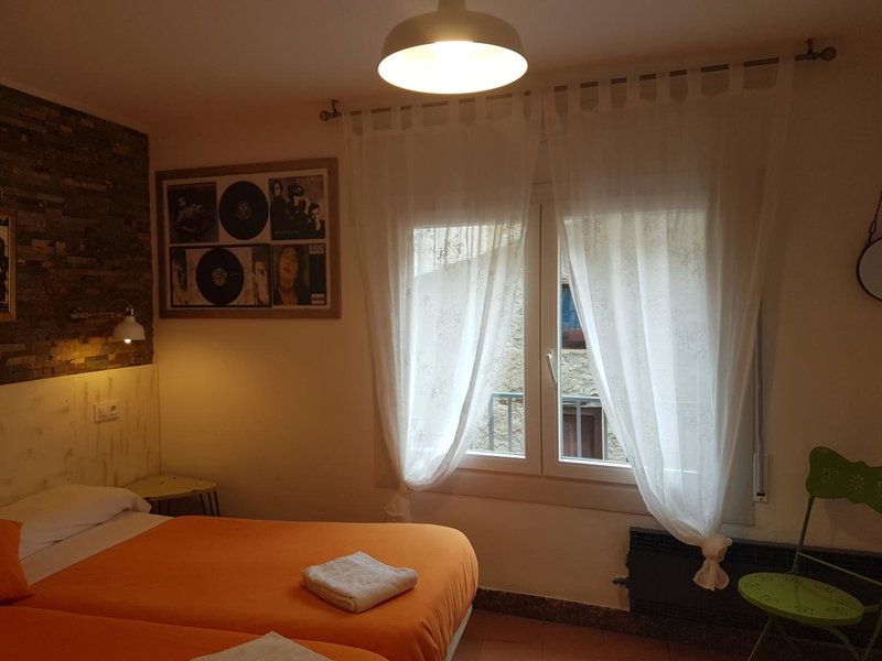 Barri Antic Hostel & Pub, Andorra la Vella, Andorra