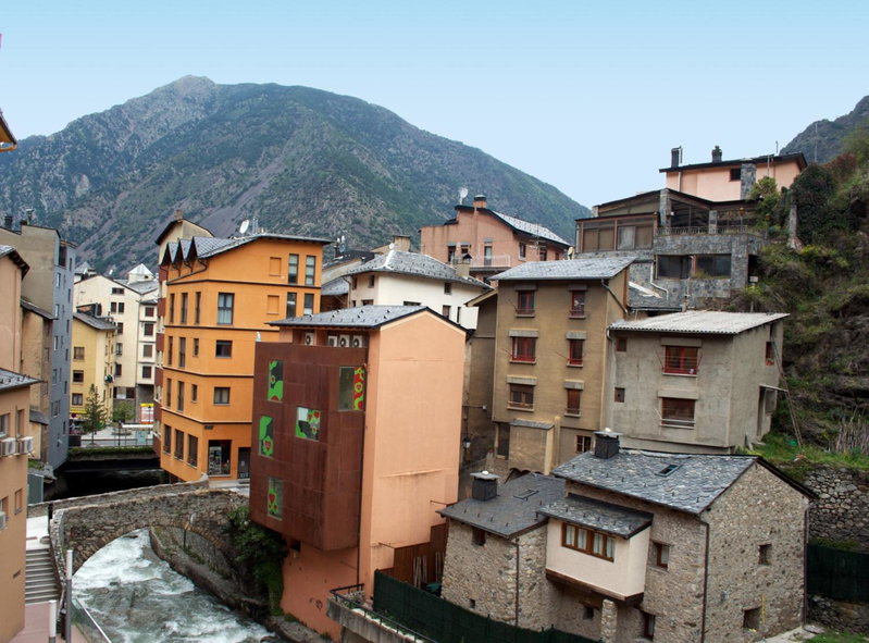 Siracusa, Andorra la Vella, Andorra