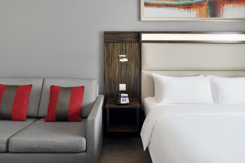 Holiday Inn Express Dubai Internet City by IHG, Дубай, ОАЭ