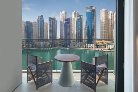 Vida Dubai Marina & Yacht Club, Dubái, Emiratos Árabes Unidos