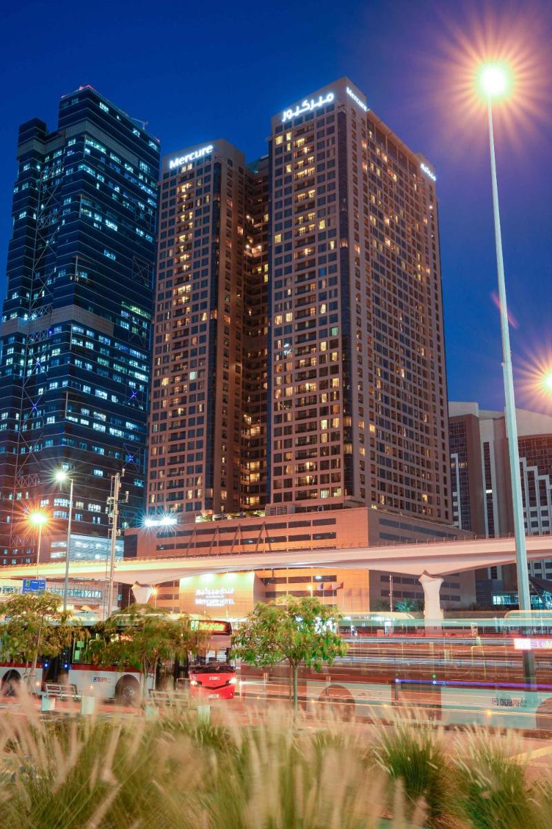 Отель · Mercure Hotel Apartments Dubai Barsha Heights, Дубай