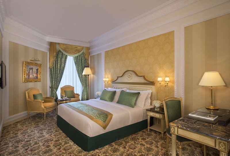 Royal Rose Abu Dhabi, a Curio by Hilton Affiliated Hotel, Abu Dhabi, United Arab Emirates