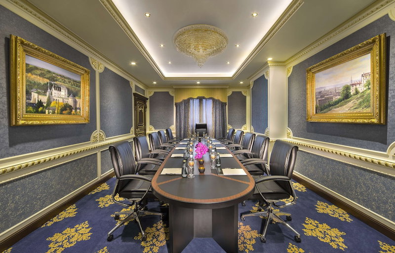 Royal Rose Abu Dhabi, a Curio by Hilton Affiliated Hotel, Abu Dhabi, United Arab Emirates