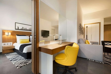 TRYP by Wyndham Dubai, Дубай, ОАЭ