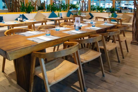 Mövenpick Hotel Jumeirah Lakes Towers, Дубай, ОАЭ