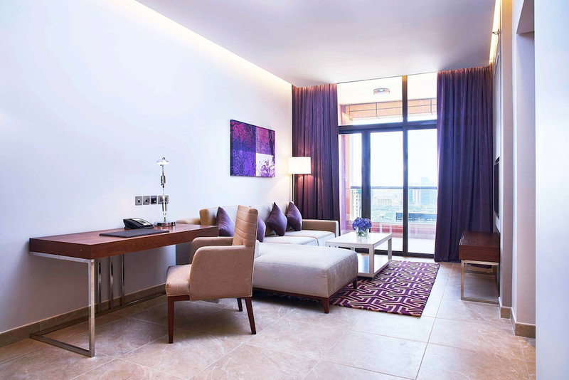 Mercure Dubai Barsha Heights Hotel Suites And Apartments, Дубай, ОАЭ