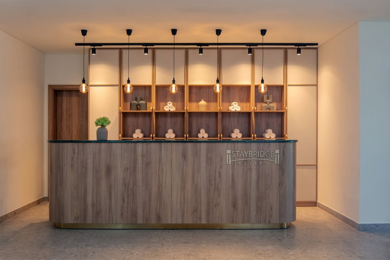 Staybridge Suites Dubai Internet City by IHG, Дубай, ОАЭ