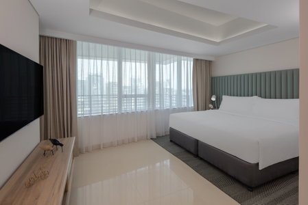 Staybridge Suites Dubai Internet City by IHG, Дубай, ОАЭ
