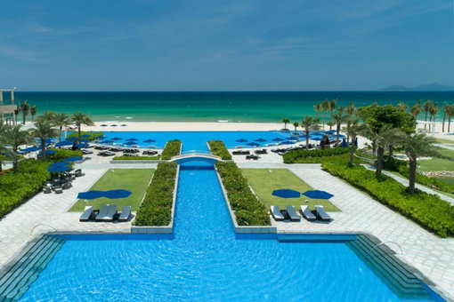 Sheraton Grand Danang Beach Resort & Spa, Da Nang, Vietnam