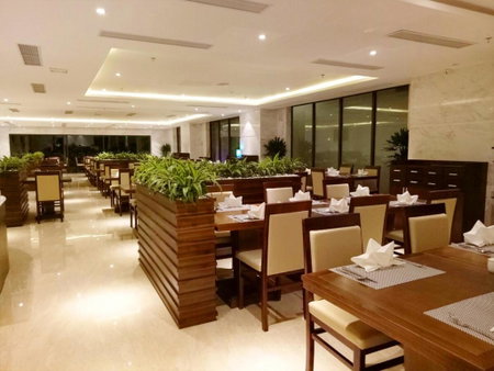 Yarra Ocean Suites Danang, Дананг, Вьетнам