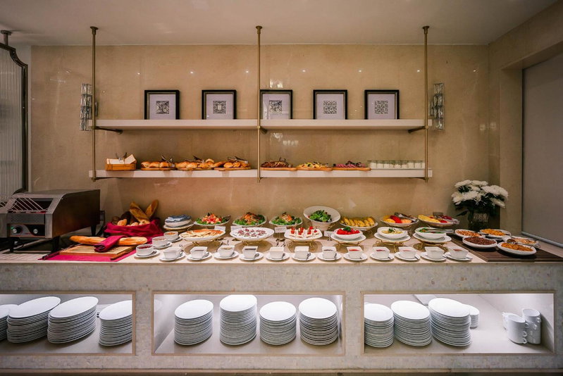 Le Jardin Hotel Haute Couture, Hanoi, Vietnam
