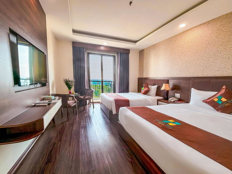 Night Sea Hotel, Duong GJong, Vietnam