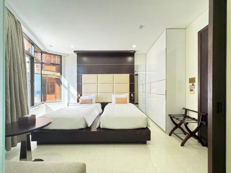 Holiday Beach Hotel Danang, Дананг, Вьетнам
