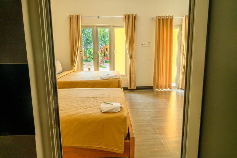 Vida Loca Sunset Beach Resort, Duong GJong, Vietnam