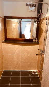 Vida Loca Sunset Beach Resort, Duong GJong, Vietnam
