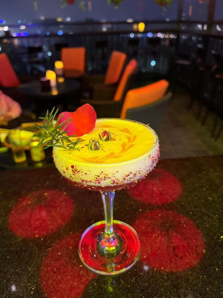 Bella Premier Hotel & Rooftop Skybar, Ханой, Вьетнам