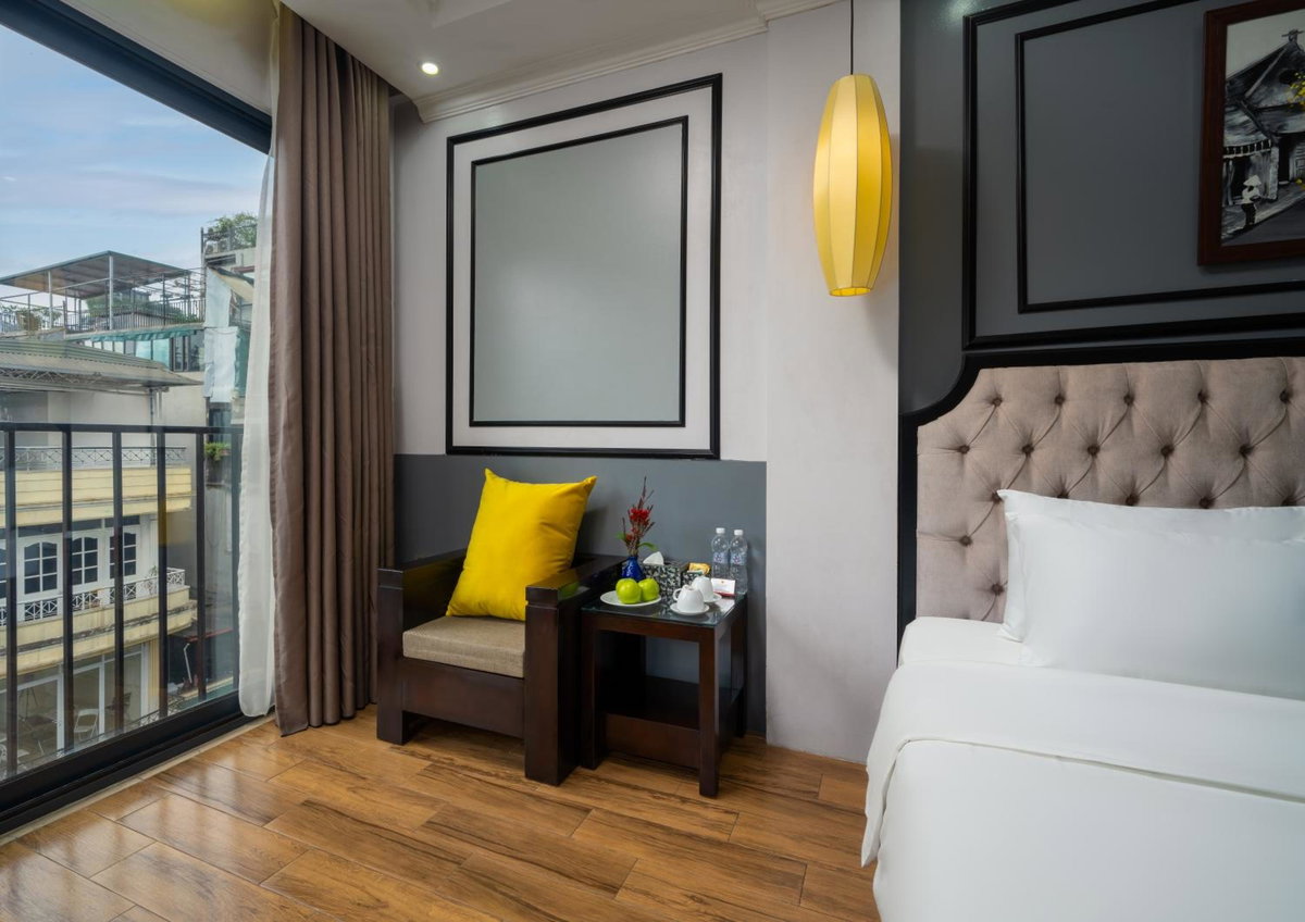 Hotel · Bella Premier Hotel & Rooftop Skybar, Hanoi