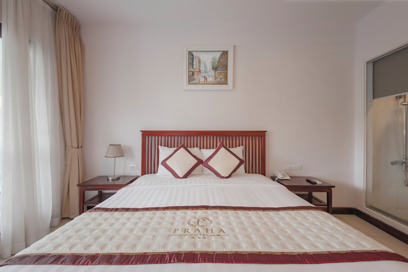 Praha Hotel, Duong GJong, Viêt Nam