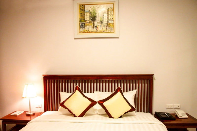 Praha Hotel, Duong GJong, Viêt Nam