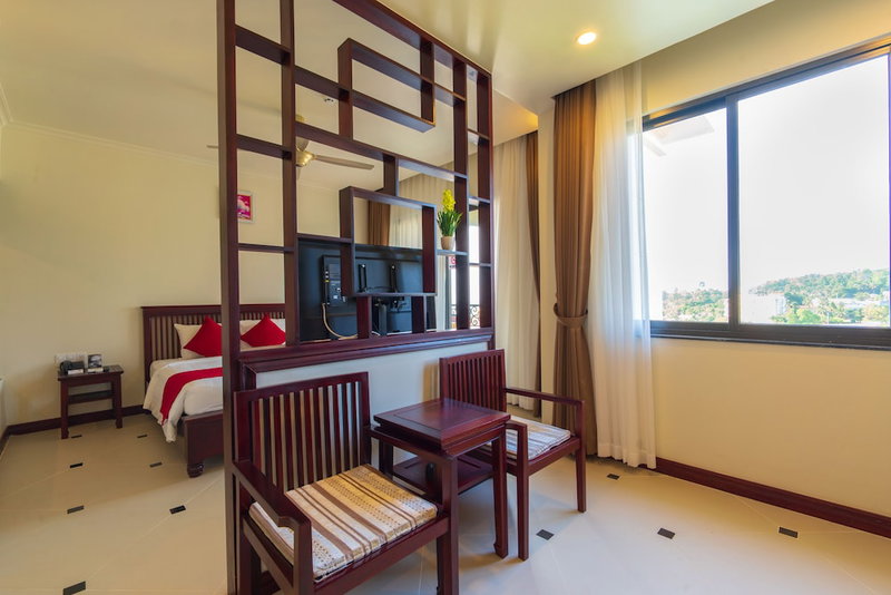 Praha Hotel, Duong GJong, Viêt Nam