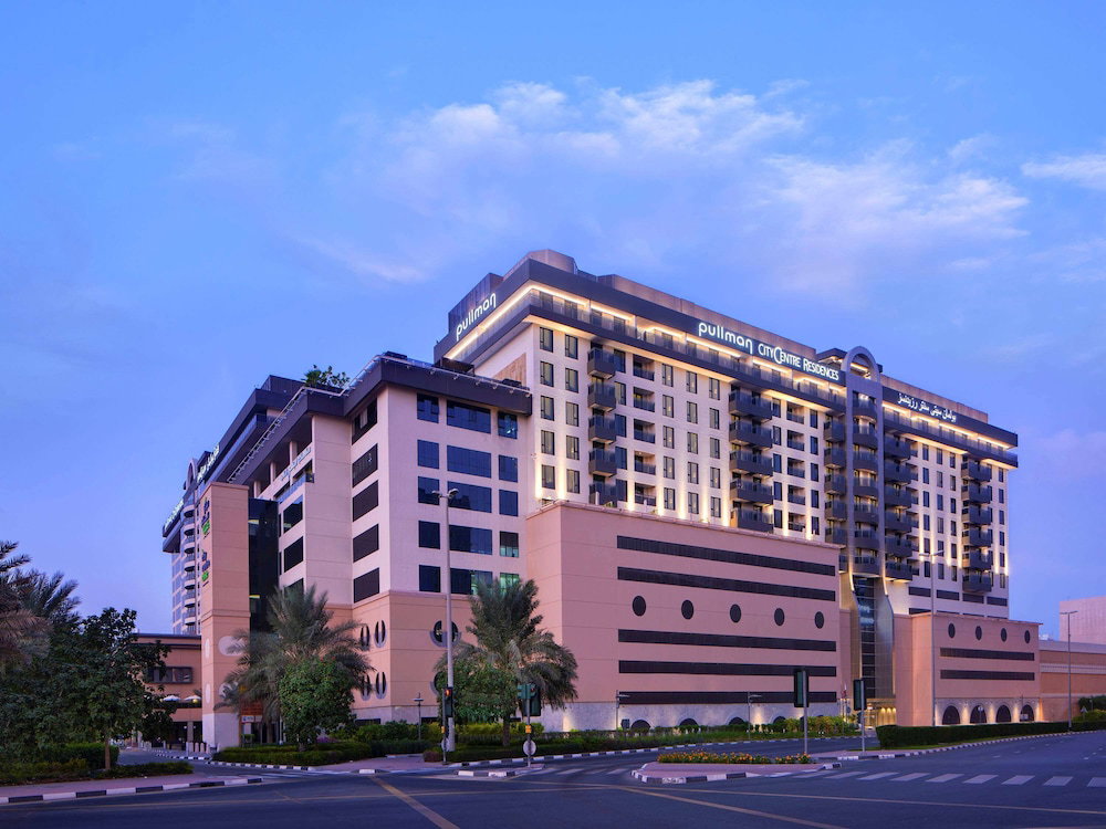 Отель · Pullman Dubai Creek City Centre Residences, Шарджа